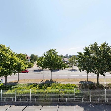 B&B Hotel Rouen Parc Des Expos Zenith Le Grand-Quevilly Exterior photo